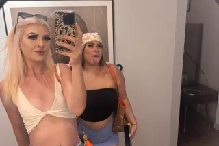 💋NEW IN TOWN!! only here for t... - Image 1