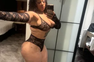 Curvy Latina 🥵 WET TIGHT PUSSY 💦 Make me squirt 🫦💦 Clean Risk Free Fun 😈😘 Professional Throat GOAT 😈😌 - Image 3