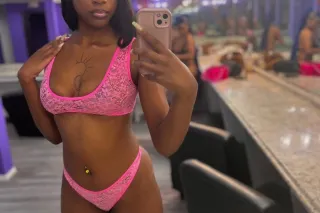 Your Favorite BEDROOM BULLY ☺. I'm Hostin In Your Area If Your Looking for Exotic Fun 😈 - Image 9