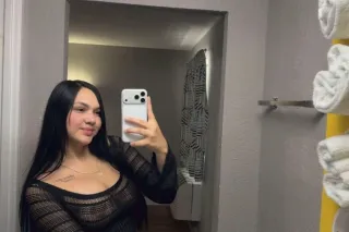 Linda chica venezolana dispusta a complacer tus deseos - Image 3