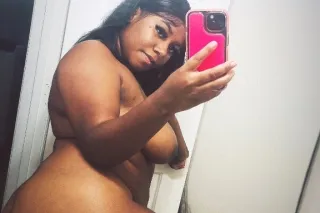 Hey DADDY💦 cum try this throat... - Image 3