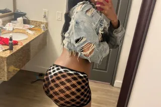 Hey babe it’s honey 🍯here to have a good time 👅💦hmu /INCALL SPECIAL🍦💦👅 - Image 7