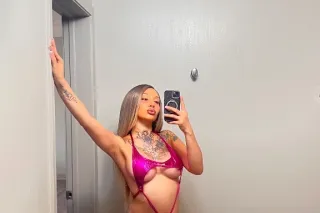 limited time here - XXX Blonde Latina - Image 2
