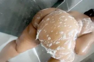 Come See A Real Life Proffesio... - Image 2