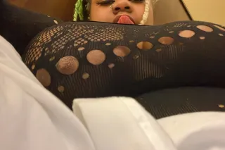 Ms.Throatasuarus 💦💋 - Image 4