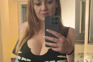 INCALL SPECIAL $90 today only. ♡♡ natural redhead, big titties. ♡♡ hablo espanish tambien - Image 4
