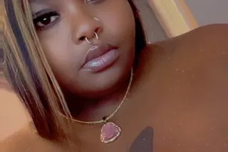 ITS GRAB THAT ASS TUESDAY LOCK IN 💋💋🍑 - Image 2