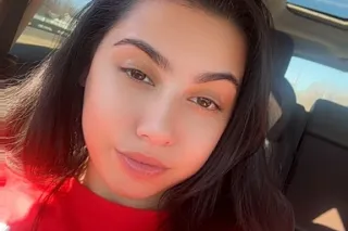2 girl - lets hang out 💞 - Image 3