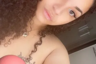 💦Young Wet Tight & Aim to please 😝 Onlyfans.com/nikkidadon304xo 💦 Sweet Innocent Vibe Mixed Chick 😍😘🤩 Come Play w her very juicy and creamy, thick in the right spaces - Image 5