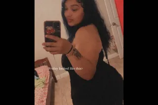 Nueva latina pervertida en la ciudad, ven a tener sexo conmigo papi💦💋 - Image 1