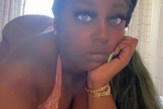 !!LAST WEEK HERE!! DM NOW💋2 HO... - Image 4