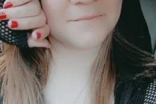 top notch high class white wom... - Image 1