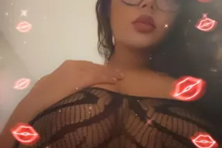 🌺ISLAND MARRIED MILF🌺 - Image 2
