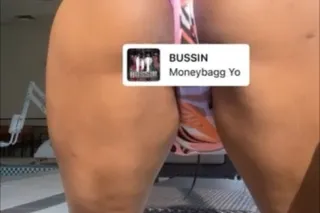 GOODMORNING BABES 💦👅👅🫦 - Image 2