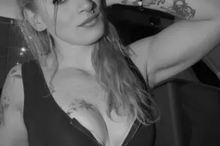 new in town tatted peitie natural redhead - Image 4