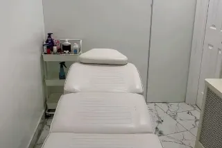 Hermosa latina te ofrezco mi m... - Image 2
