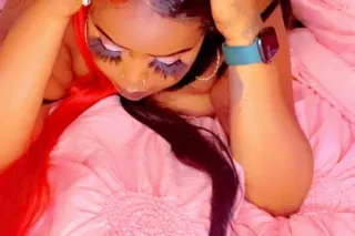 SEXY RED THICK EBONY - 26 - Image 3