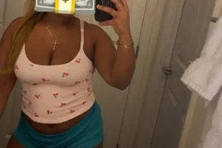 4'9 Petite BEST PUSSY N HEAD💦👅👅👅 - Image 5