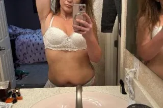 Slippery when wet 💦💧🌊 - Image 7