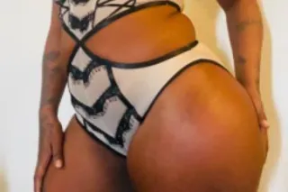 🫶🏾👅👅💋happy Thursday, I'm in Ca... - Image 4