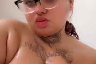 caution when wet - Image 1