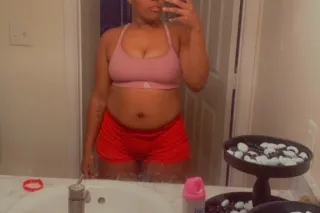 Come See Me 🍓🍀 - Image 2