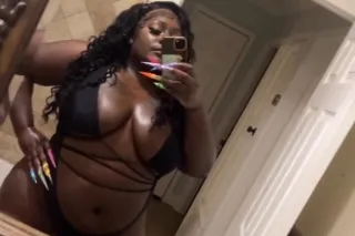 CHoColAteBunnY 69"AzS SqUiRtiNG nYmpHo💦ComeGet sPlashEd💦 - Image 2