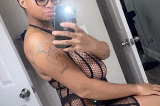 sexy big booty freaky Nerd 🤩1000%real - Image 1