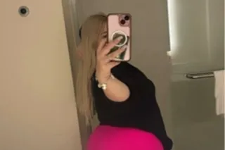 GREEN-EYED THICKKK BLONDE BOMB... - Image 2