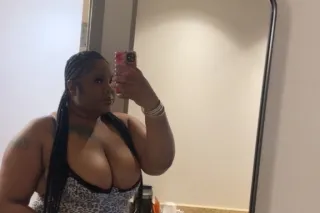 ⭐HAVE A BLAST WITH ME💕💦Sexy💕Cu... - Image 4