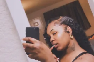 🥂Thick Sexy Upscale mamii 💫 Re... - Image 2