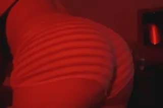 cum party 2hr pnp/ luv to give head / big sexy booty/ 2 girl dates - Image 6