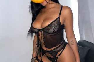 latina joven y coqueta con lindo cuerpo🍑🍒 fotos reales - Image 1