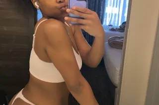 incalls /outcalls available now 100$ bbj special 🥳 - Image 5
