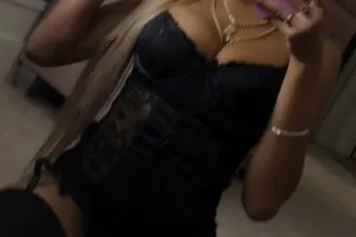 Your Dream Girl 🥰🥰😩 **LAST DAY HERE ‼ - Image 1