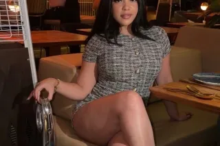 Wet Latina Playground 💦 - Image 4