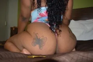 Here Til Wednesday 🔥🥂Classy an... - Image 2