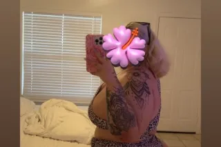 natural blonde bbw/ looking go... - Image 3