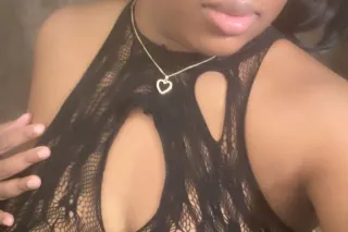 PRETTY AND THICC 👑🍑💦 PHEMOMANA... - Image 3