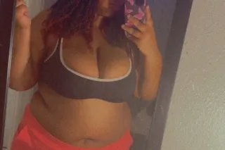 BBW LOVERS - Image 2