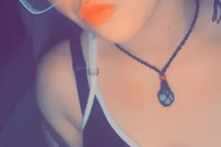 Sexy College Girl Incalls and Outcalls Available - Image 3