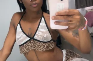 (INCALLS Only)📍Qv70 Hhr120 Petite freak🤪,SuperHead🥳,creamy Wet Pussy😝,Titties sit pretty💃🏾,Ass softer then tissue🫣 it's cotton💦 - Image 3