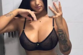 Active 24/7—message me and let's have a spectacular, delightful time 🩷😍😋❣❤ I'm just waiting for your message 🫶🏻 - Image 2