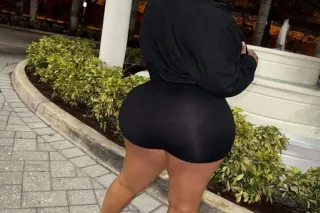 💕🍑Your Perfect Thick Barbie 🍑💕 100% REAL - Image 8
