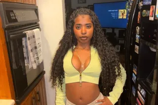 petite sexy brownskin cubanita... - Image 4