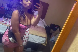 lookin for a slim thique, boujee, professional, well spoken, charismatic, professional and prompt beautiful woman thats a lady in the "streets" but a freak in the sheets🤪 aka at home! look no further Im THAT girl😜🤫 - Image 12