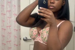 come have fun w sexy thick chocolate 💦 - Image 6