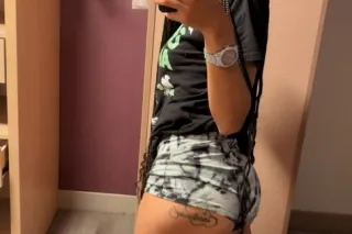 New in town🥰 Come see me papi 💞 - Image 1