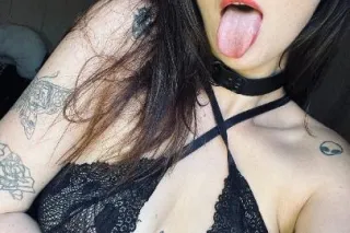 🥰 Brazilian Baddie 😻 Exploring my stranger kink 😏 - Image 5