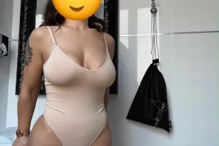 Hermosa chica disponible y amorosa recien llegada - Image 1